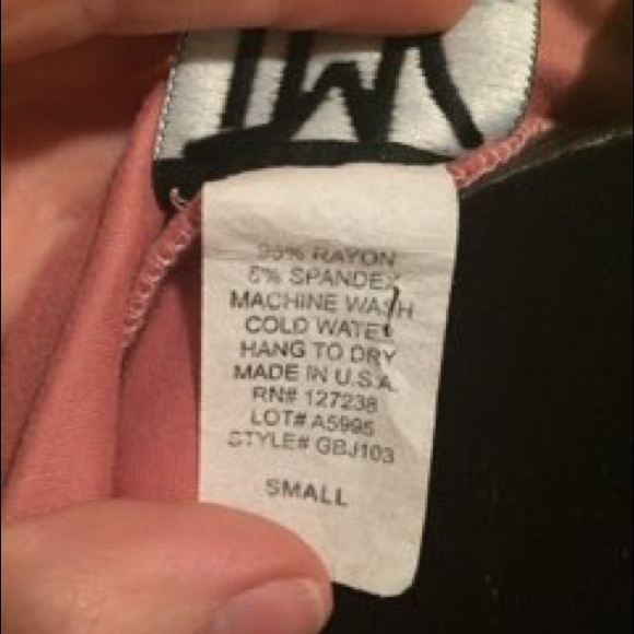 Flowy Coral Pink Dress - Picture 5 of 8